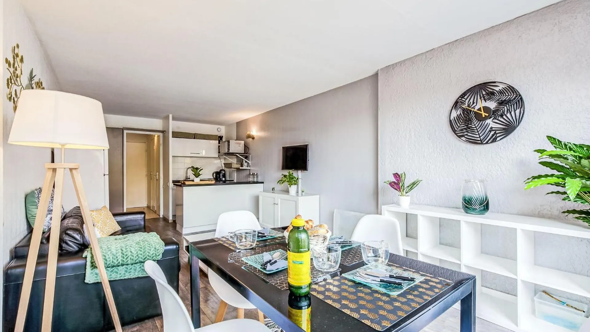 Apartment Les Marines-10 By Interhome La Foux  فرنسا